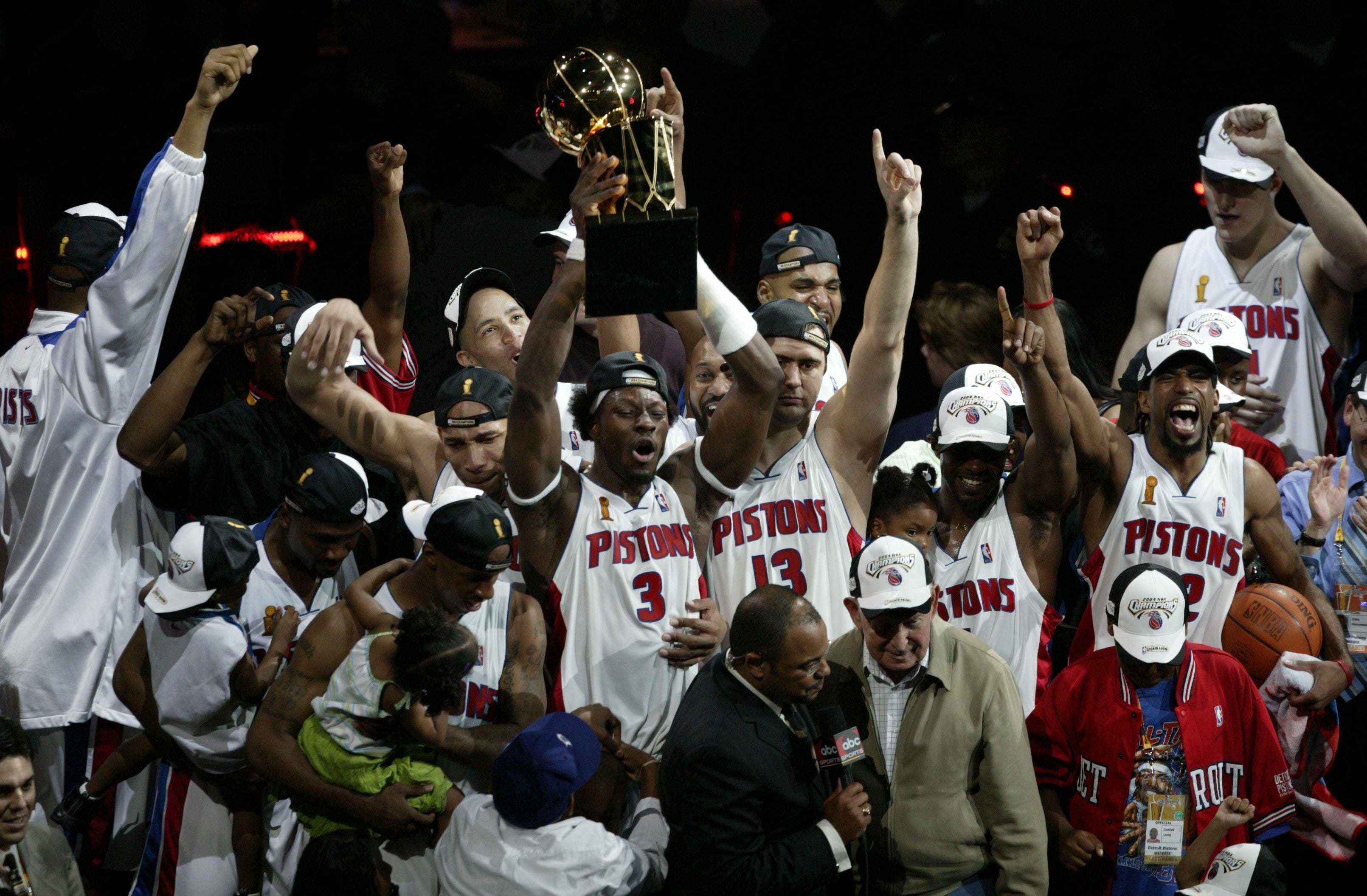 2004 pistons jersey